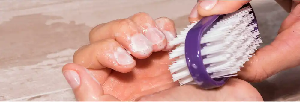 meilleure brosse a ongles